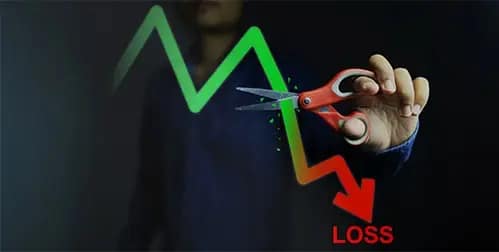 Strained and Fearful, Investors Flee Overvalued Market