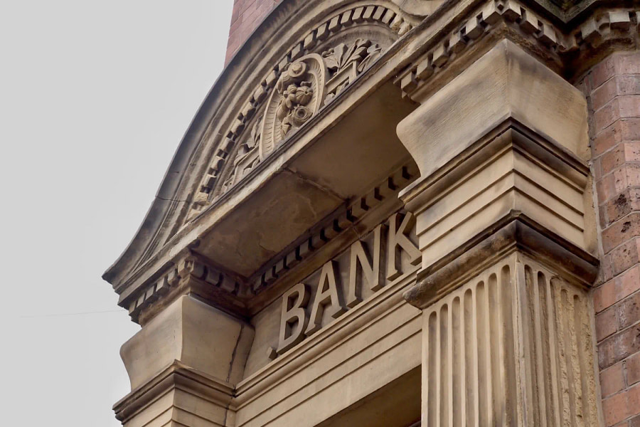 The nine stories of the largest bank failures in U.S. history underscore the vulnerabilities and challenges within the U.S. banking system.